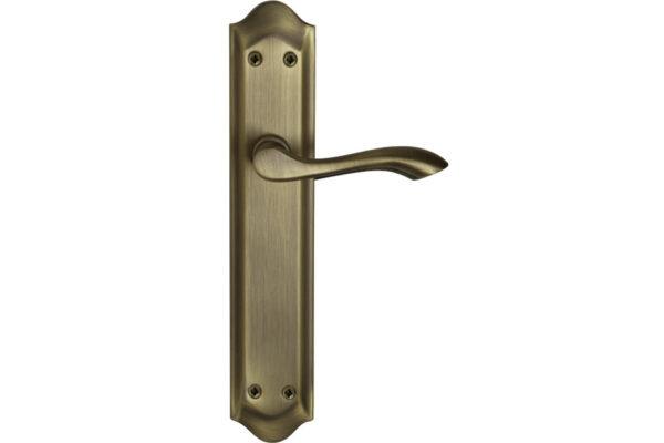 Juego Manilla Con Placa EQ0868